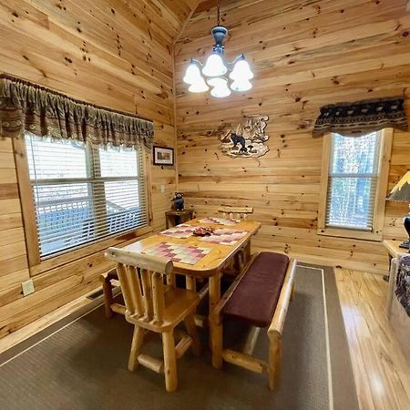 2 Bed Cabin Hot Tub Close To Helen #16 Exterior foto